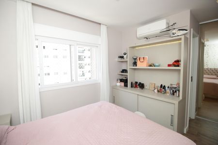 Apartamento à venda com 122m², 3 quartos e 2 vagasSuíte 1