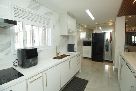 Apartamento à venda com 122m², 3 quartos e 2 vagasCozinha