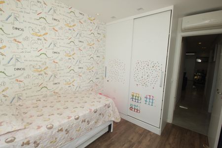 Apartamento à venda com 122m², 3 quartos e 2 vagasSuíte 2