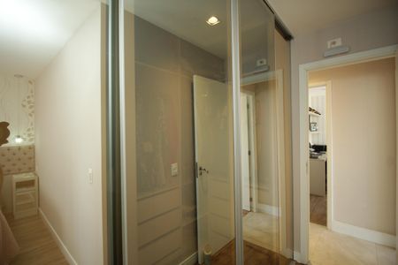 Apartamento à venda com 122m², 3 quartos e 2 vagasCloset da suíte 1