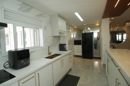 Apartamento à venda com 122m², 3 quartos e 2 vagasCozinha