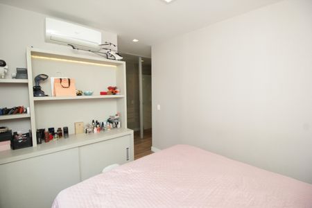 Apartamento à venda com 122m², 3 quartos e 2 vagasSuíte 1