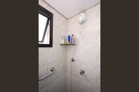 Apartamento à venda com 145m², 2 quartos e 2 vagasChuveiro do Banheiro