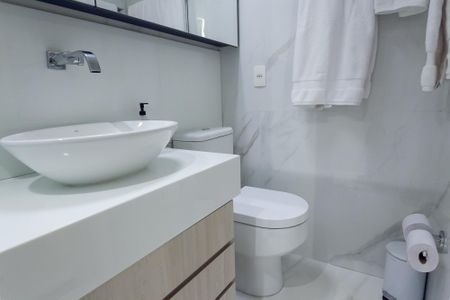 Apartamento à venda com 129m², 3 quartos e 2 vagasBanheiro suite 