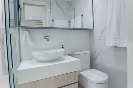 Apartamento à venda com 129m², 3 quartos e 2 vagasBanheiro suite 