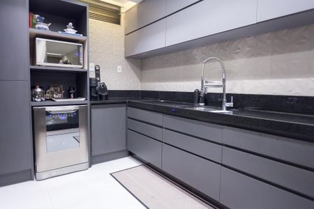 Apartamento à venda com 129m², 3 quartos e 2 vagasCozinha