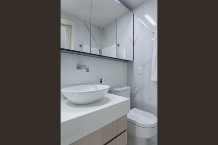 Apartamento à venda com 129m², 3 quartos e 2 vagasBanheiro suite 