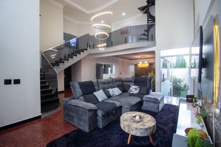 Sala  de casa de condomínio para alugar com 4 quartos, 479m² em Loteamento Dinora Rosa, Sorocaba