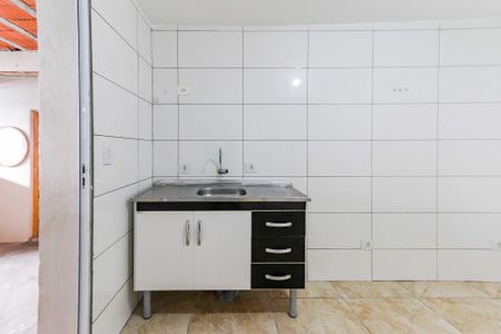 Cozinha de casa para alugar com 1 quarto, 40m² em Jaguaré, São Paulo