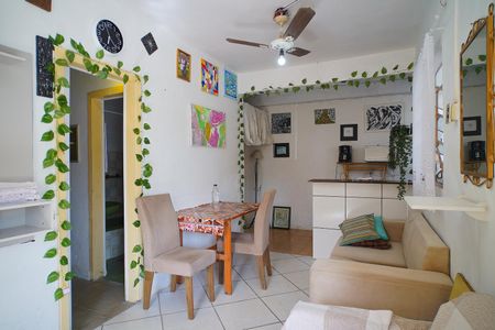 Sala de casa para alugar com 1 quarto, 45m² em Farrapos, Porto Alegre