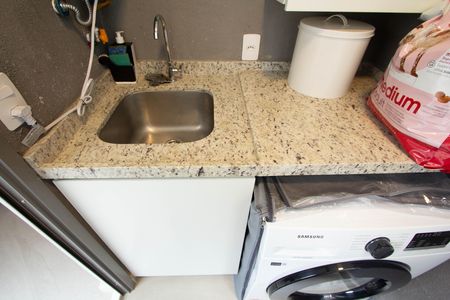 Apartamento para alugar com 68m², 2 quartos e 1 vaga Apartamento para alugar com 68m², 2 quartos e 1 vagaÁrea de Serviço