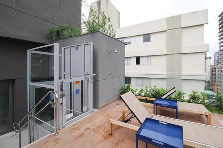 Apartamento para alugar com 68m², 2 quartos e 1 vaga Apartamento para alugar com 68m², 2 quartos e 1 vagaÁrea comum - Piscina
