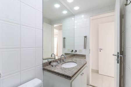 Apartamento para alugar com 133m², 3 quartos e 2 vagasBanheiro Social