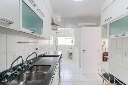 Apartamento para alugar com 133m², 3 quartos e 2 vagasCozinha