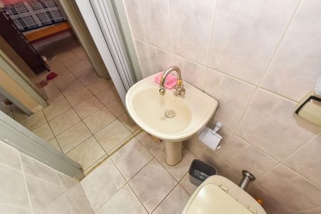 Casa à venda com 292m², 4 quartos e 8 vagas Casa à venda com 292m², 4 quartos e 8 vagasBanheiro