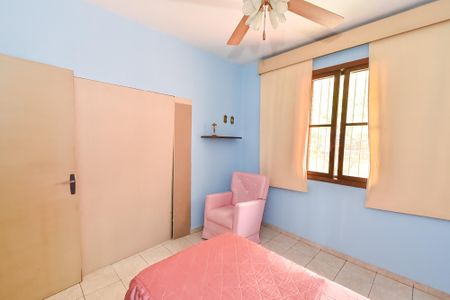 Casa à venda com 292m², 4 quartos e 8 vagas Casa à venda com 292m², 4 quartos e 8 vagasQuarto 1