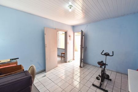 Casa à venda com 292m², 4 quartos e 8 vagas Casa à venda com 292m², 4 quartos e 8 vagasEdícula - quarto 2