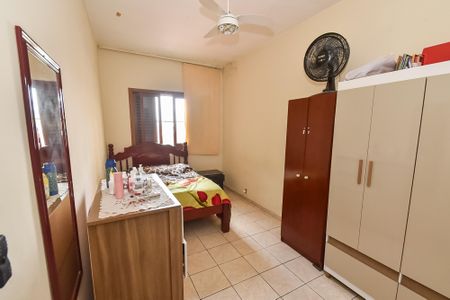 Casa à venda com 292m², 4 quartos e 8 vagas Casa à venda com 292m², 4 quartos e 8 vagasQuarto 3