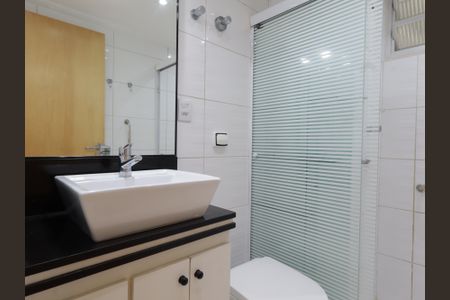 Apartamento para alugar com 60m², 2 quartos e 2 vagasBanheiro