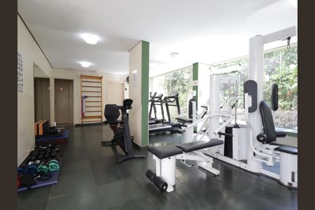 Apartamento para alugar com 60m², 2 quartos e 2 vagasÁrea comum - Academia