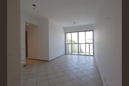 Apartamento para alugar com 60m², 2 quartos e 2 vagasSala