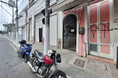 Casa para alugar com 90m², 2 quartos e sem vaga Casa para alugar com 90m², 2 quartos e sem vagaFachada