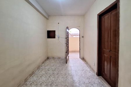Casa para alugar com 90m², 2 quartos e sem vaga Casa para alugar com 90m², 2 quartos e sem vagaSala