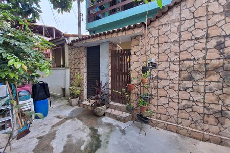 Casa para alugar com 90m², 2 quartos e sem vaga Casa para alugar com 90m², 2 quartos e sem vagaFachada