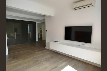 Apartamento para alugar com 250m², 3 quartos e 4 vagas