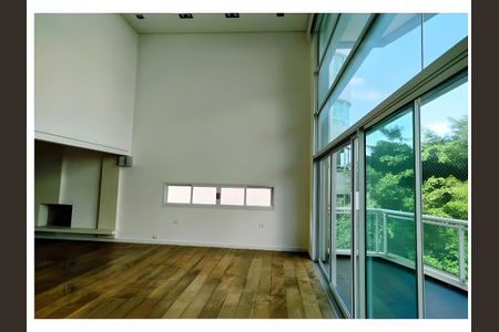 Apartamento para alugar com 250m², 3 quartos e 4 vagas