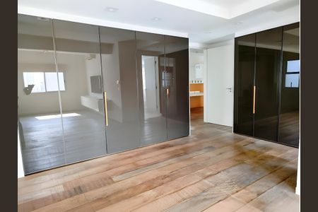 Apartamento para alugar com 250m², 3 quartos e 4 vagas