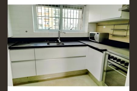 Apartamento para alugar com 3 quartos, 250m² em Perdizes, São Paulo