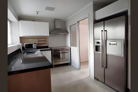 Apartamento para alugar com 3 quartos, 250m² em Perdizes, São Paulo