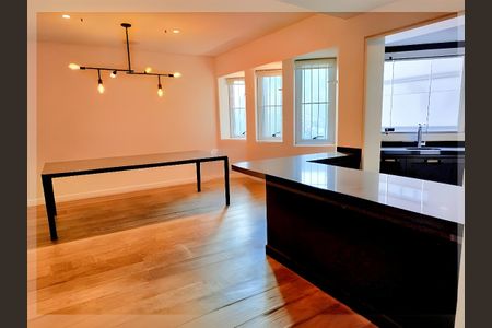 Apartamento para alugar com 250m², 3 quartos e 4 vagas