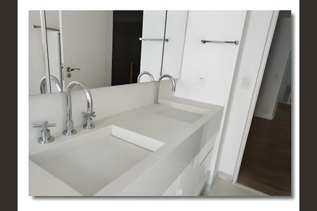 Apartamento para alugar com 250m², 3 quartos e 4 vagas