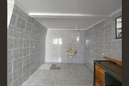 Casa para alugar com 50m², 1 quarto e 2 vagas Casa para alugar com 50m², 1 quarto e 2 vagasCozinha