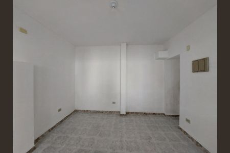 Quarto de casa para alugar com 1 quarto, 50m² em Jardim Pedreira, São Paulo