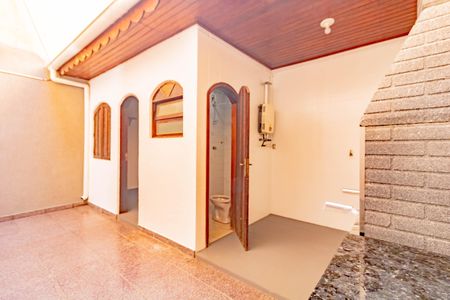 Casa à venda com 130m², 3 quartos e 2 vagas