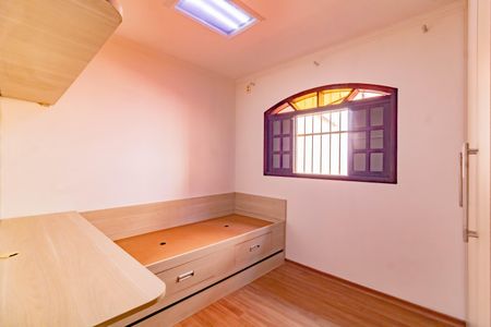 Casa à venda com 130m², 3 quartos e 2 vagas