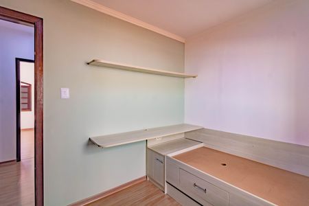 Casa à venda com 130m², 3 quartos e 2 vagas