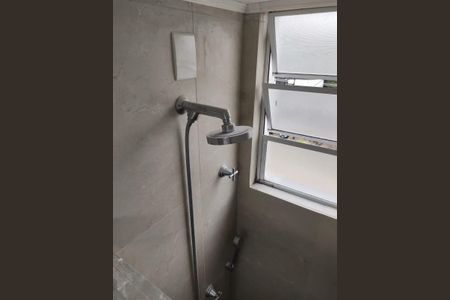 Apartamento à venda com 45m², 2 quartos e 1 vaga Apartamento à venda com 45m², 2 quartos e 1 vagaBanheiro