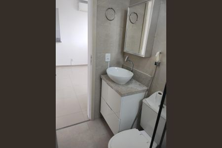 Apartamento à venda com 45m², 2 quartos e 1 vaga Apartamento à venda com 45m², 2 quartos e 1 vagaBanheiro