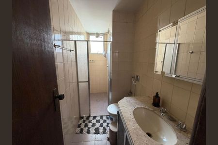 Banho Social de apartamento à venda com 2 quartos, 60m² em Lourdes, Belo Horizonte