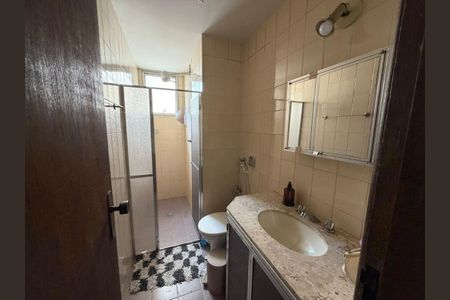 Banho Social de apartamento à venda com 2 quartos, 60m² em Lourdes, Belo Horizonte
