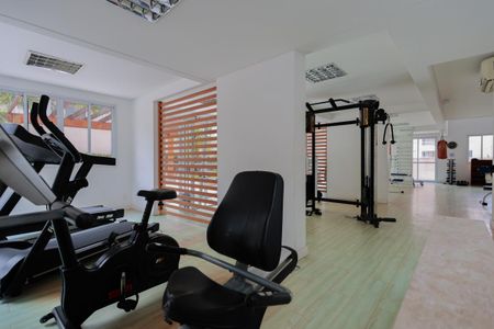 Apartamento à venda com 105m², 2 quartos e 2 vagas Apartamento à venda com 105m², 2 quartos e 2 vagasÁrea comum - Academia