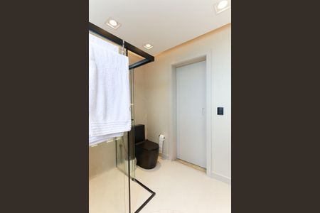 Apartamento à venda com 105m², 2 quartos e 2 vagas Apartamento à venda com 105m², 2 quartos e 2 vagasBanheiro