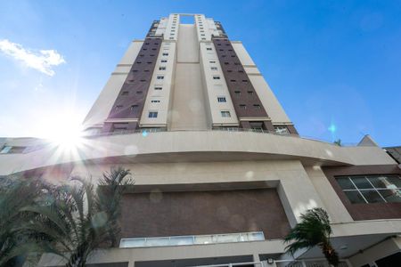Apartamento à venda com 105m², 2 quartos e 2 vagas Apartamento à venda com 105m², 2 quartos e 2 vagasFachada do prédio