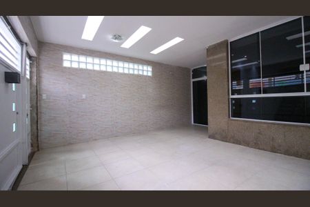 Casa para alugar com 180m², 2 quartos e 2 vagas