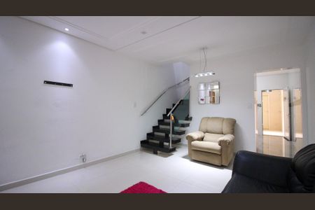Casa para alugar com 2 quartos, 180m² em Vila Independencia, São Paulo