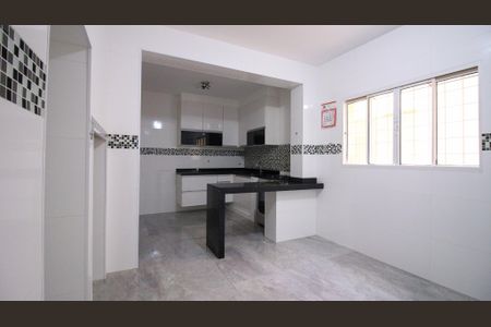 Casa para alugar com 180m², 2 quartos e 2 vagas